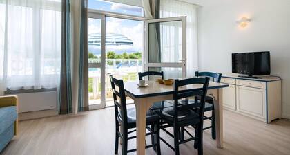 Picturesque 4-person Coastal Escape