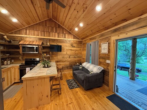 Trout & About Cabin Retreat
Near Dale Hollow Lake & Cumberland River