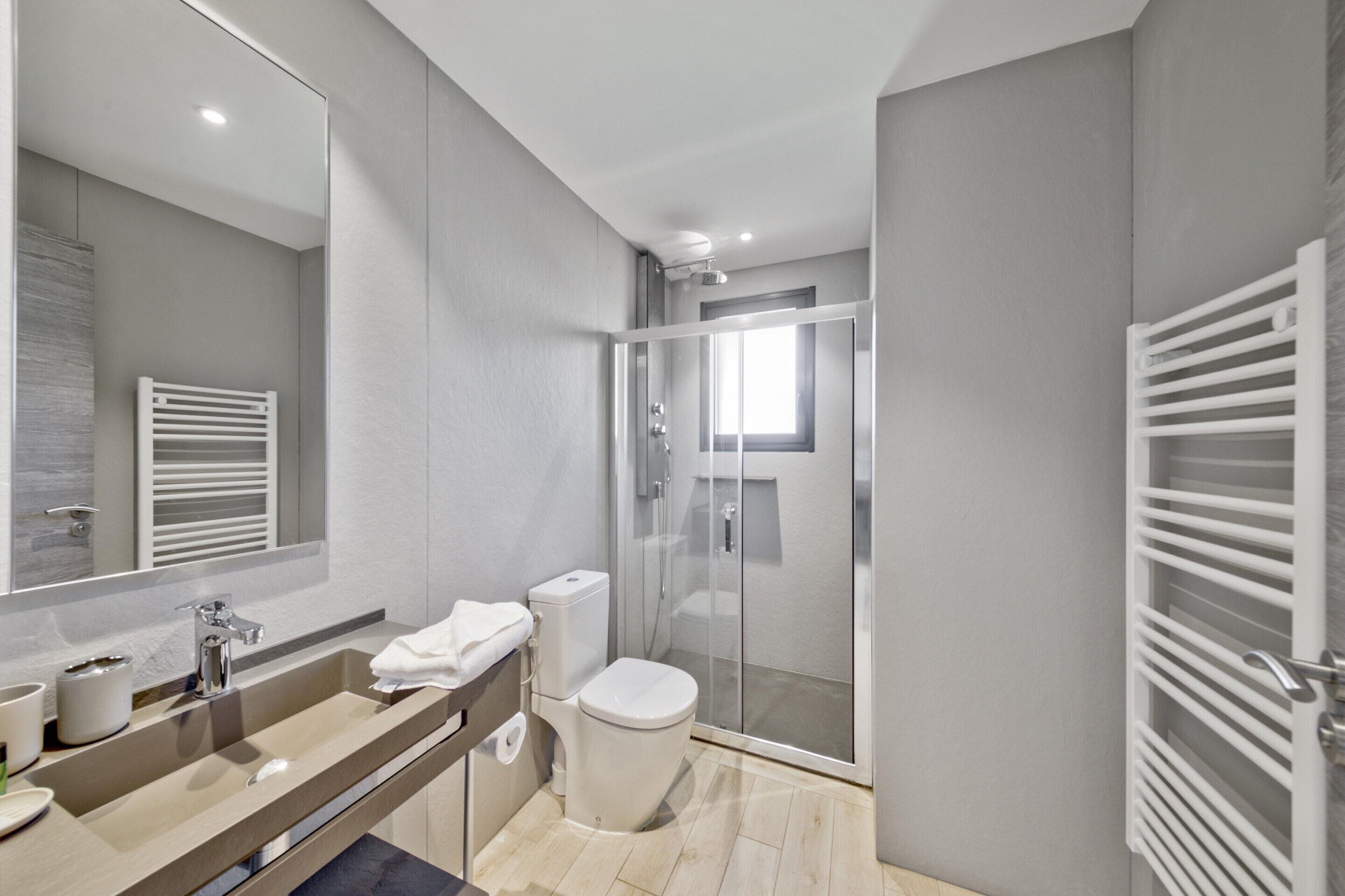 Villa | Bathroom | Hair dryer