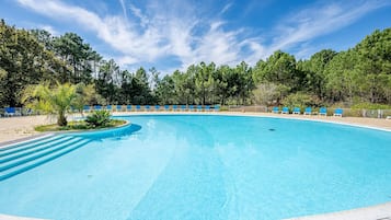 Apartamento | Piscina | Una piscina al aire libre