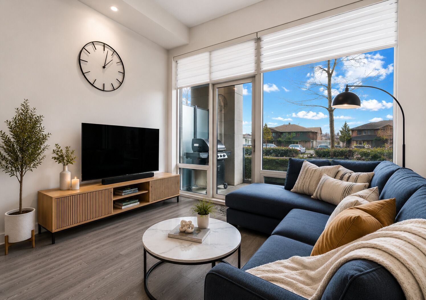 スマートテレビ. A Cozy 1-Bedroom in a Shared Beautiful Apartment in Vaughan