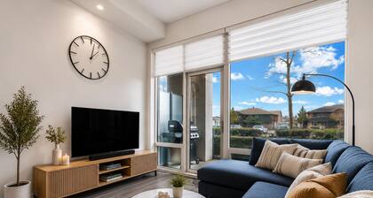 A Cozy 1-Bedroom in a Shared Beautiful Apartment in Vaughan