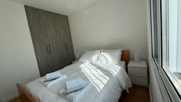 2 chambres, fer et planche à repasser, accès Internet, draps fournis