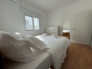 2 habitaciones, tabla de planchar con plancha y acceso a internet 