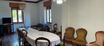 House surrounded by greenery, 5 minutes from the beach