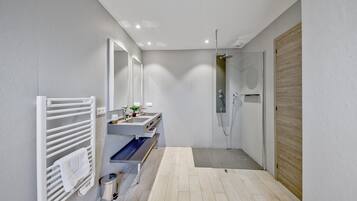 Villa | Bathroom | Hair dryer