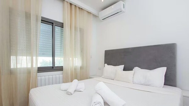 Deluxe Penthouse, Garden View | Free WiFi - sandra 6 (Marsa)