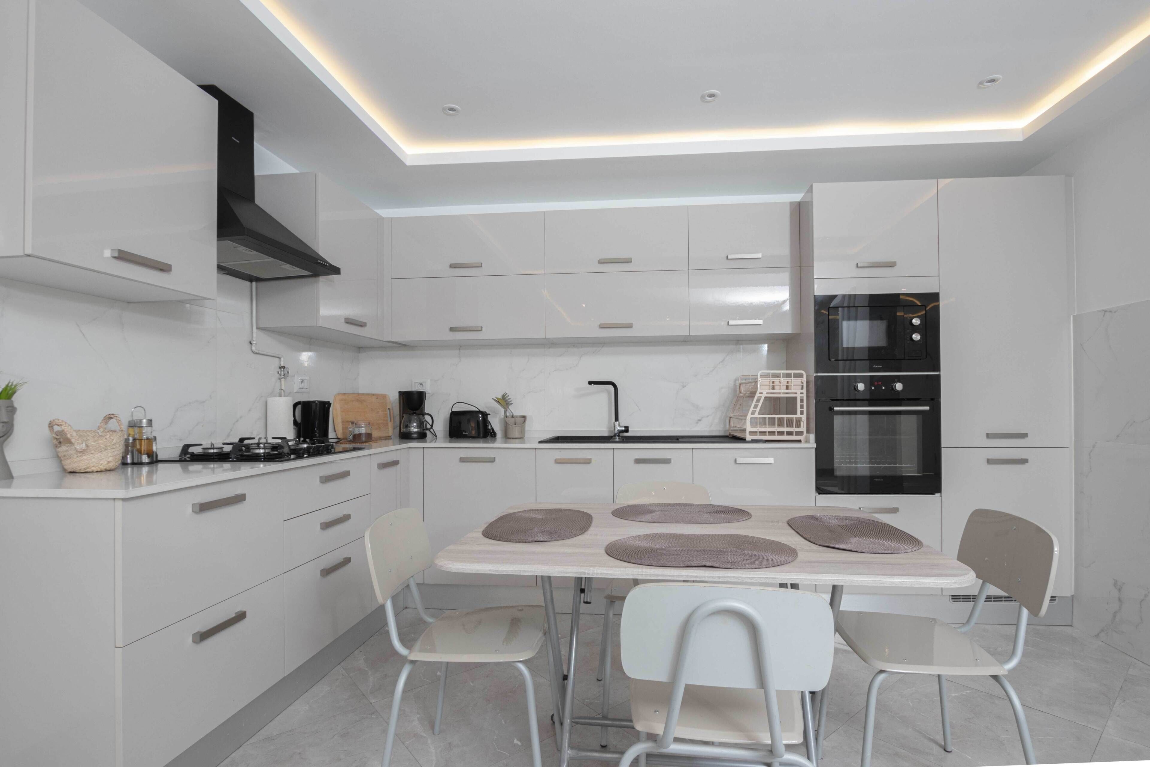Fridge, microwave, oven, cookware/dishes/utensils