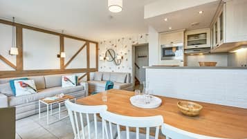 House | Dining