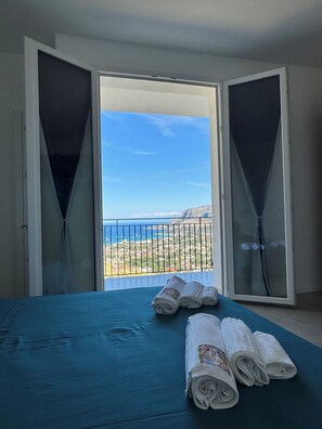 2 chambres, coffre-fort, lit de bébé portatif, accès au Wi-Fi (inclus)