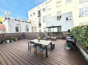 Outdoor dining - Vrbo Property (Amsterdam)