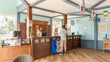 House | Reception