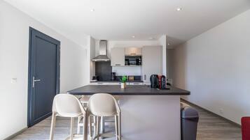 Apartment | Tempat makan