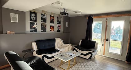 Modern Upper Basement Theatre Suite of Hinton!