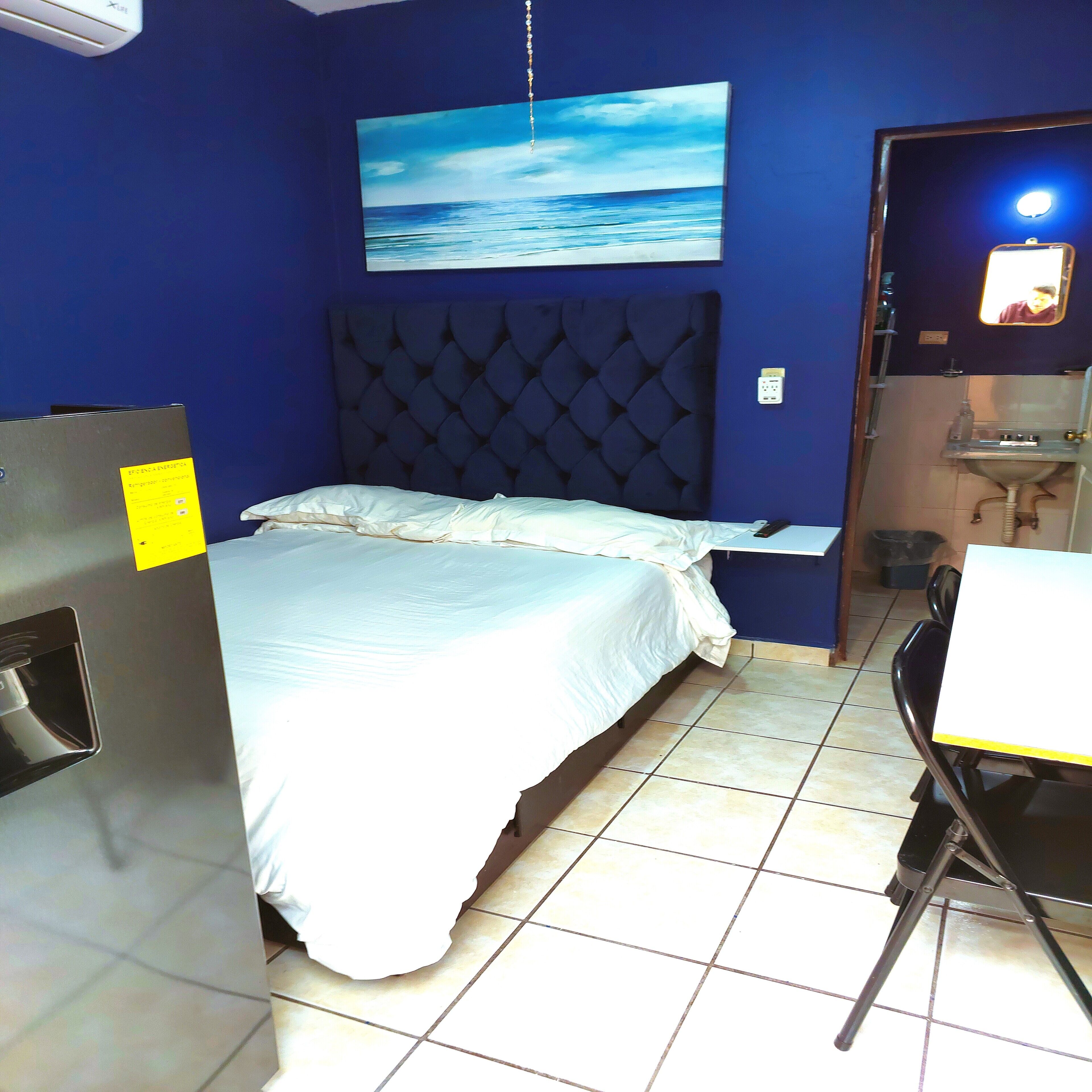 1 bedroom, iron/ironing board, internet, bed sheets