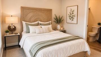Quarto casal superluxo, vista para o oceano | Cortinas blackout, quartos à prova de som, ferros/tábuas de passar roupa