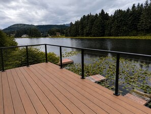 Luxury Single Room, Lake View | Terrace/patio - Kodiak Suites (Kodiak)