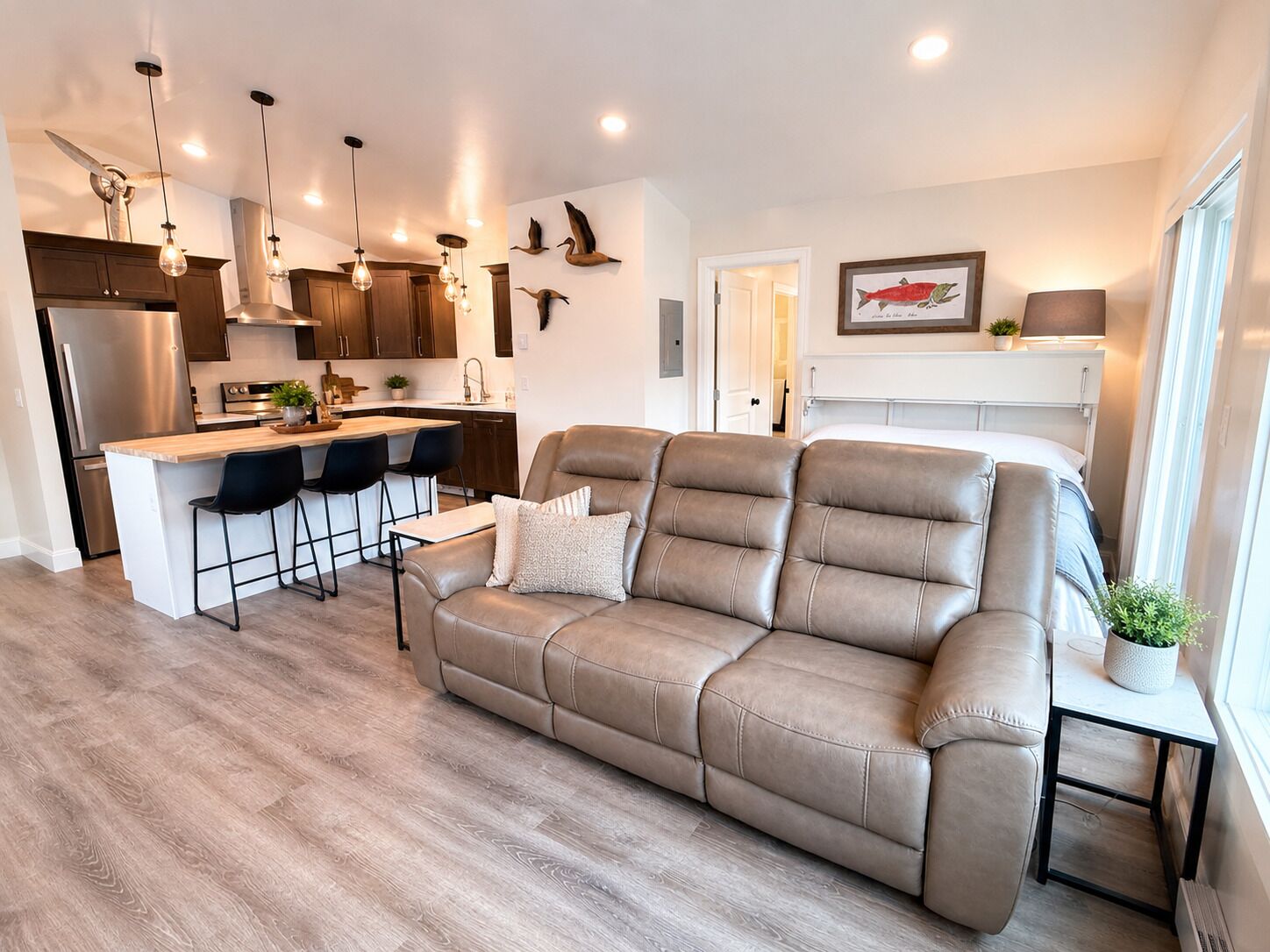 Luxury Single Room, Lake View | Interior