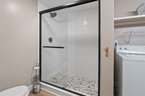 Bathroom - Crescent Beach Coastal Home Walk to Ocean (North Myrtle Beach)