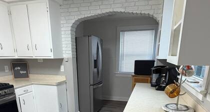 Awesome 5-bedroom house with AC in charming Olean