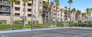 Sports court - Oceanside 4th of July weekend. Wake Up. Walk to the Beach. Repeat - 2BR Resort (Oceanside)