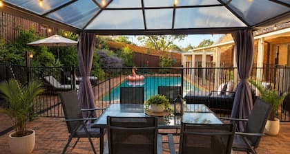 Carlingford Luxury Resort Style Retreat