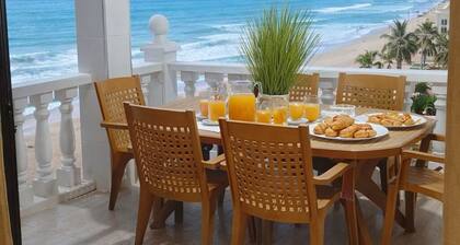 PEPA'S PARADISE (BEACH)