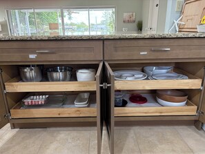 Dining - Brand new LAKE FRONT listing. Comes with SL GOLF CART! 3 miles to Sanibel (Fort Myers)