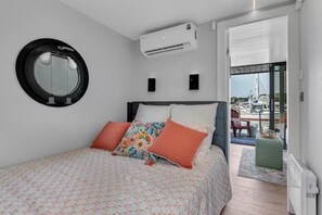 Iron/ironing board, free WiFi, bed sheets - The Ultimate Luxury Coastal Houseboat Experience at Jodoin Marina -Sleeps 4! (East Greenwich)