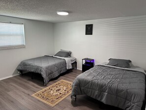 3 Schlafzimmer, BĂŒgeleisen/BĂŒgelbrett, WLAN
