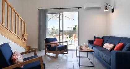 Picturesque 6-person Duplex Oasis