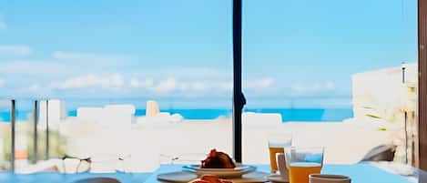 Premium Apartment | Dining