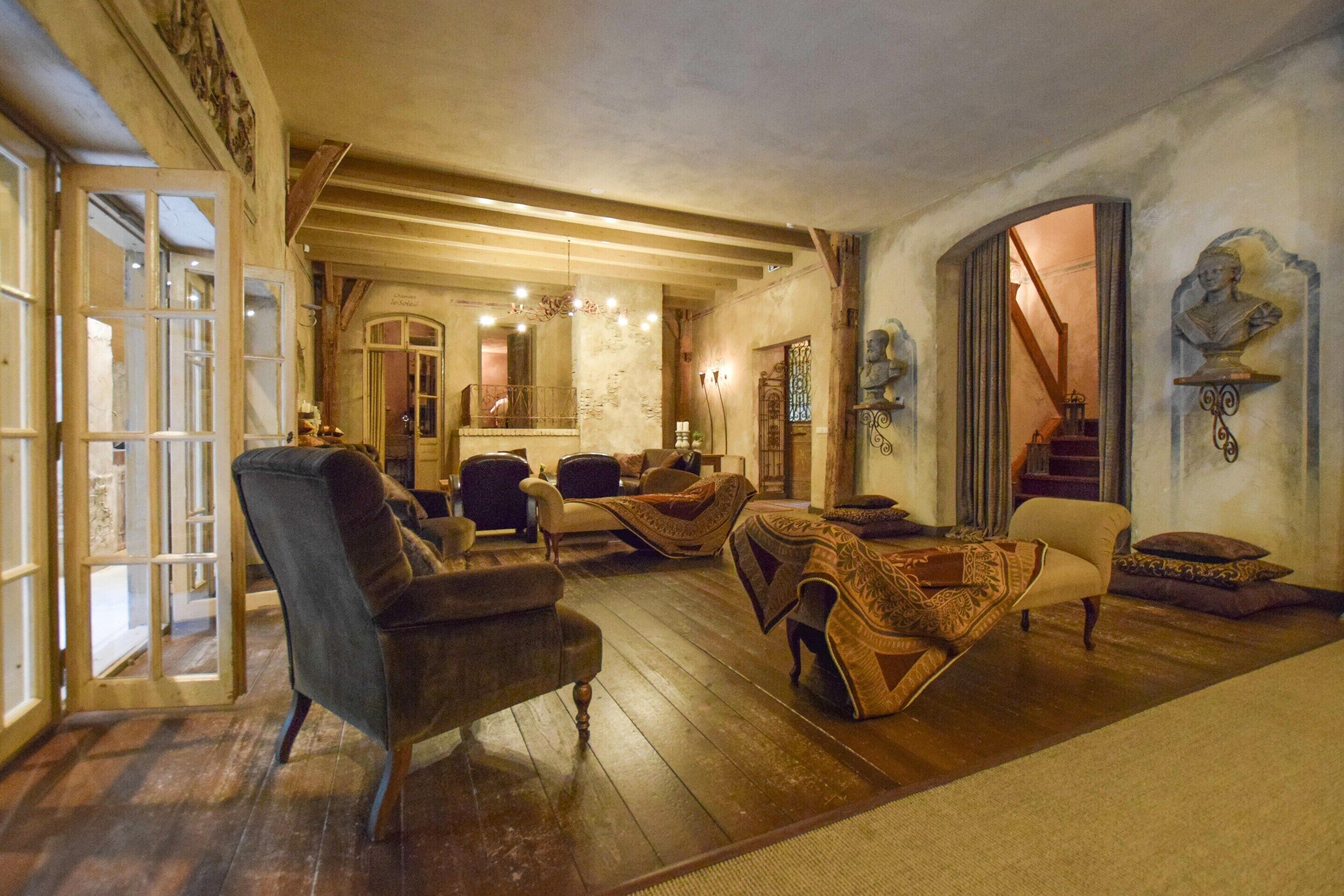House | Living room