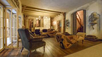 House | Living room