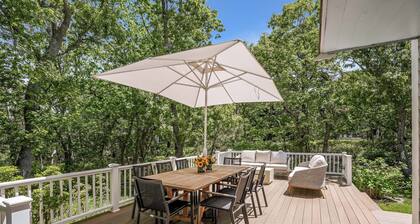 Spacious 5BR Farmhouse Retreat on Martha’s Vineyard