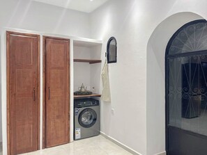 Interior - Villa Aisha . Private Pool & Garden Retreat – 20 min from Essaouira (Essaouira)