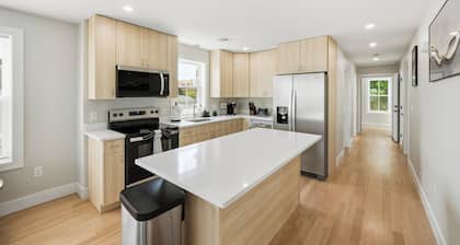 Five75 Lux Prov PC - Master Suite