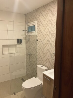 Bathroom - Affordable Sosúa 2Bedroom Condo Near Beach & Nightlife (Sosúa)