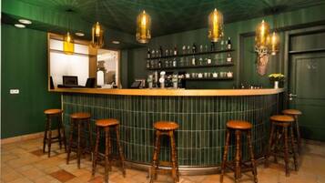 Bar (in der Unterkunft)