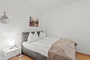 Desk, iron/ironing board, WiFi, bed sheets - FarawayHomes Studio Mürzzuschlag #4 (Mürzzuschlag)