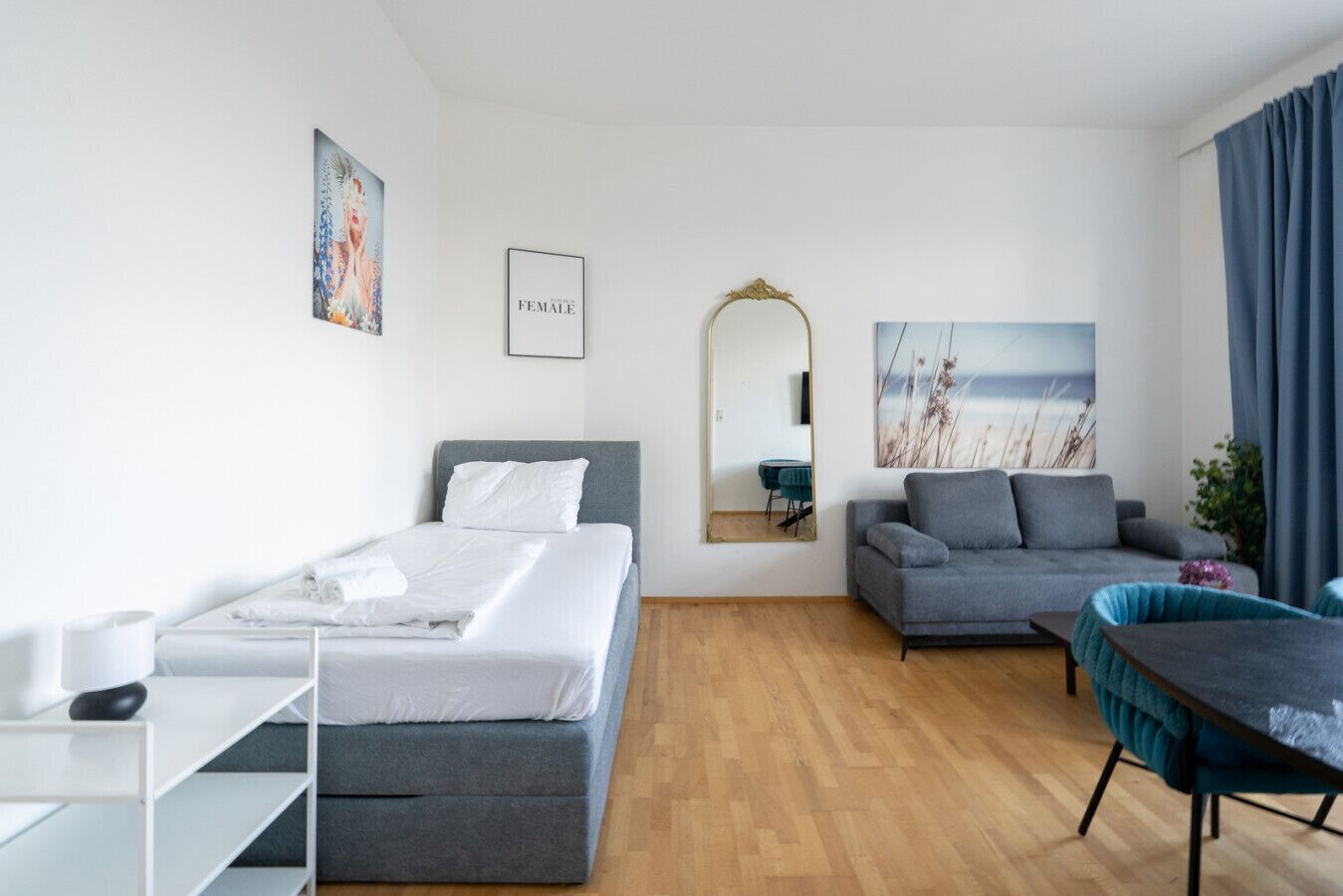 Lit parapluie, Wi-Fi, draps fournis