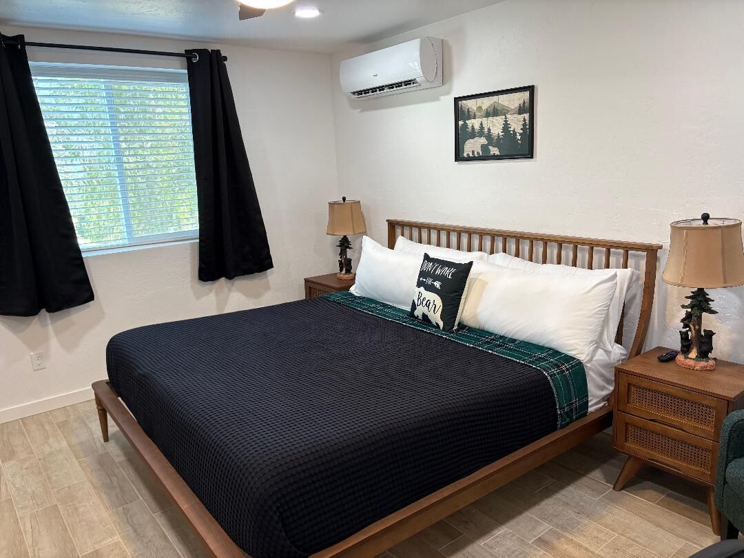 1 chambre, bureau, fer et planche à repasser, accès au Wi-Fi (inclus)