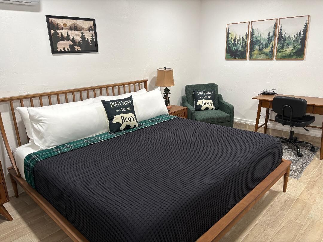 1 bedroom, desk, iron/ironing board, free WiFi
