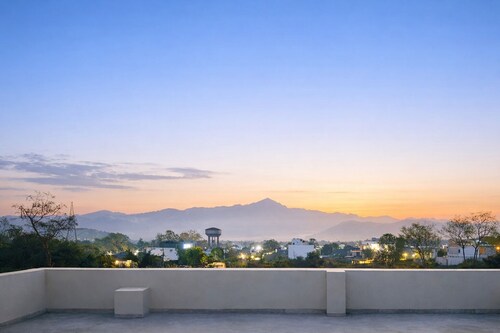 Sunrise Haven - Peaceful Retreat Near Rishikesh
