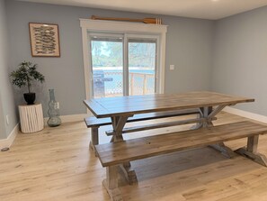 Dining - Modern Lakefront Getaway ,Family Friendly & Relaxing (Keystone Heights)
