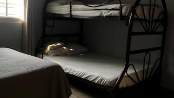 2 bedrooms