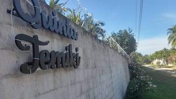 Bungalow, 2 Bedrooms, Private Pool | Perincian bahagian luar