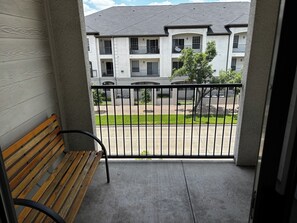Interior - 2-bedroom apartment in charming Houston with AC and fitness room (Houston)