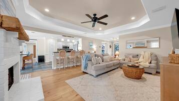 Smart TV, fireplace, video games