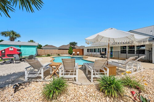 Fairhope Coastal Cottage I Pool, Game Room & Coastal Charm